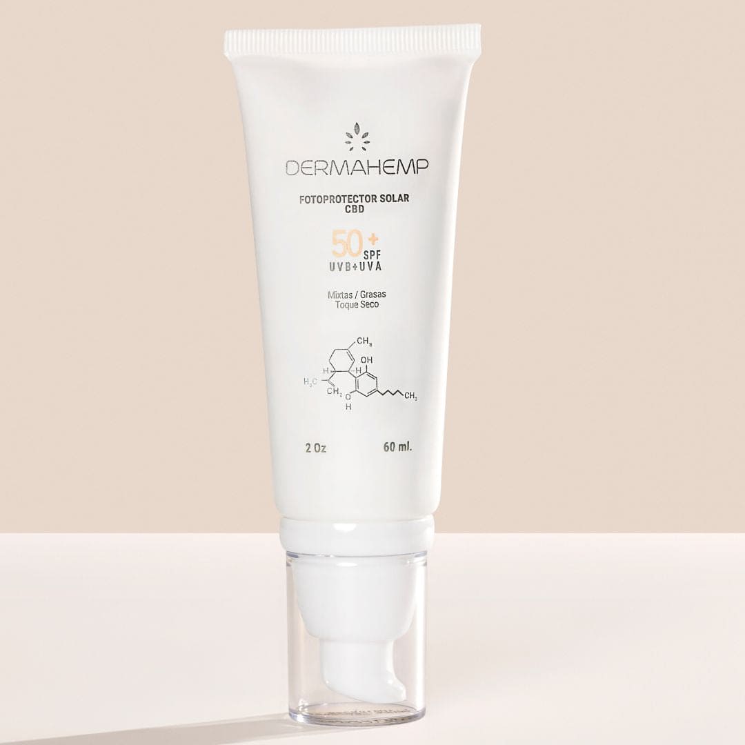 Fotoprotector Solar SPF 50+ | Protección Mineral de Amplio Espectro
