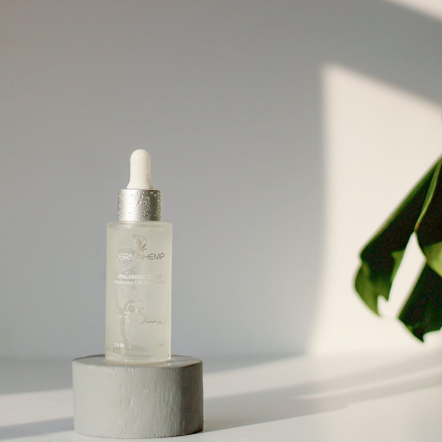 Hyaluronic serum